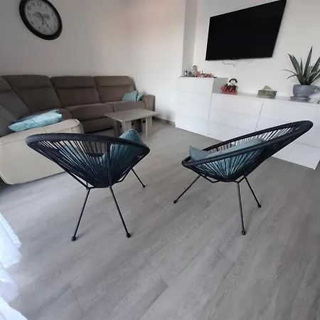 Viva * Kaštel Novi