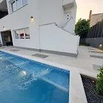 Viva Kaštel Novi