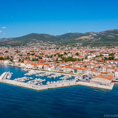 Viva * Kaštel Novi